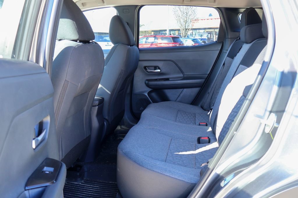 Certified 2025 Nissan Kicks SV image 9