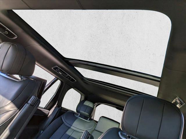 Used 2023 Land Rover Range Rover Autobiography image 15