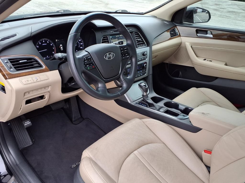 Used 2017 Hyundai Sonata Limited w/ Tech Package 03 FWD image 22