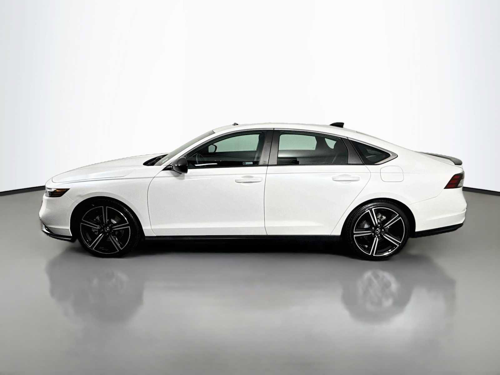 Certified 2024 Honda Accord Sport image 4