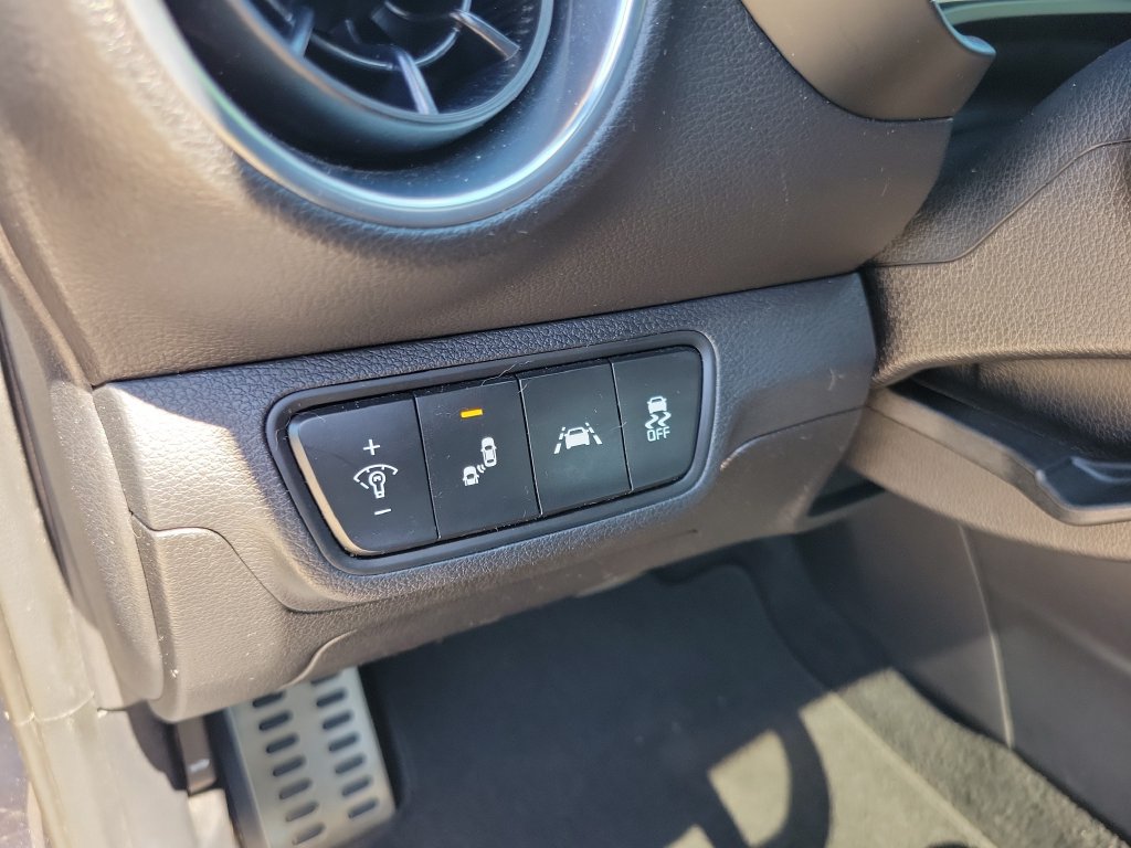 Certified 2021 Kia Forte GT-Line w/ GT-Line Premium Package FWD image 18