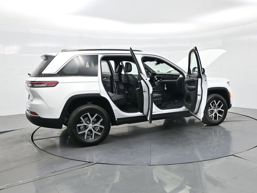New 2025 Jeep Grand Cherokee Limited image 38