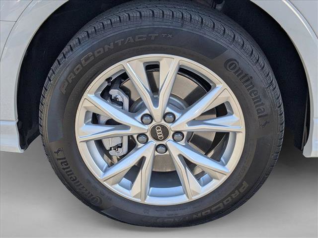 Certified 2025 Audi Q3 2.0T Premium Plus w/ Premium Plus Package image 21