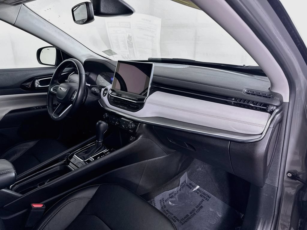 Certified 2022 Jeep Compass Limited AWD/4WD image 37