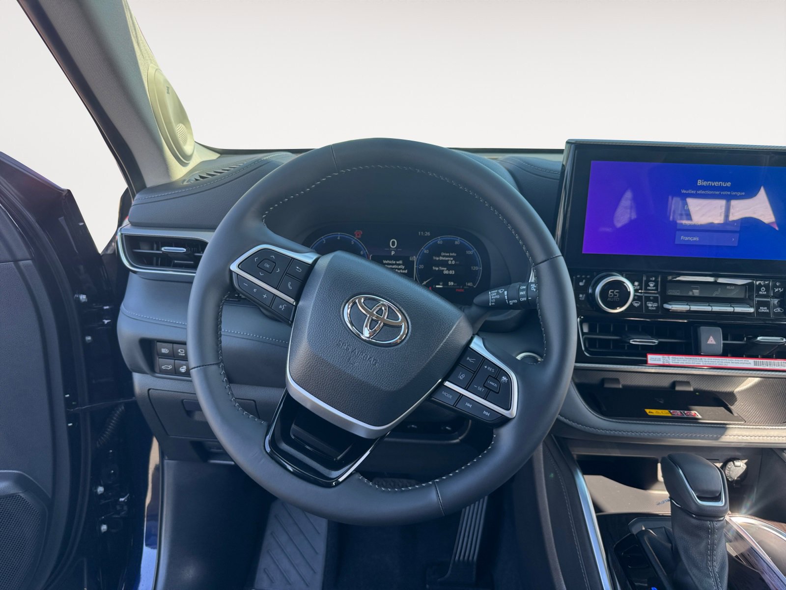 New 2026 Toyota Highlander Platinum image 12