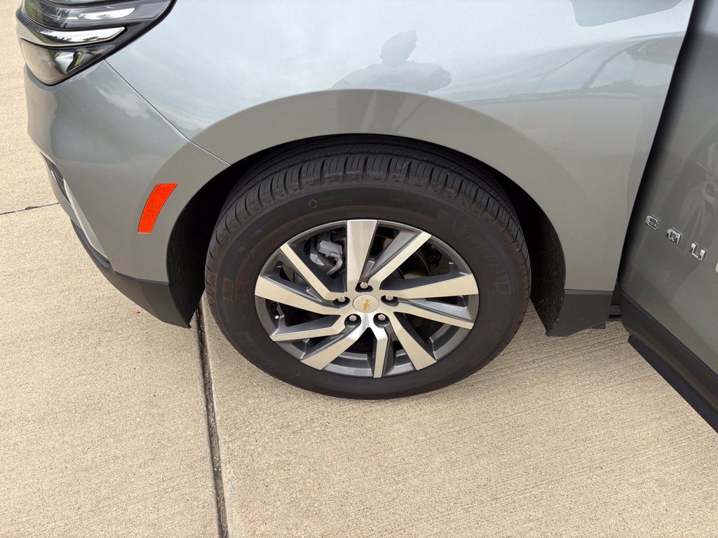 Used 2024 Chevrolet Equinox LT w/ LPO, Floor Liner Package FWD image 24