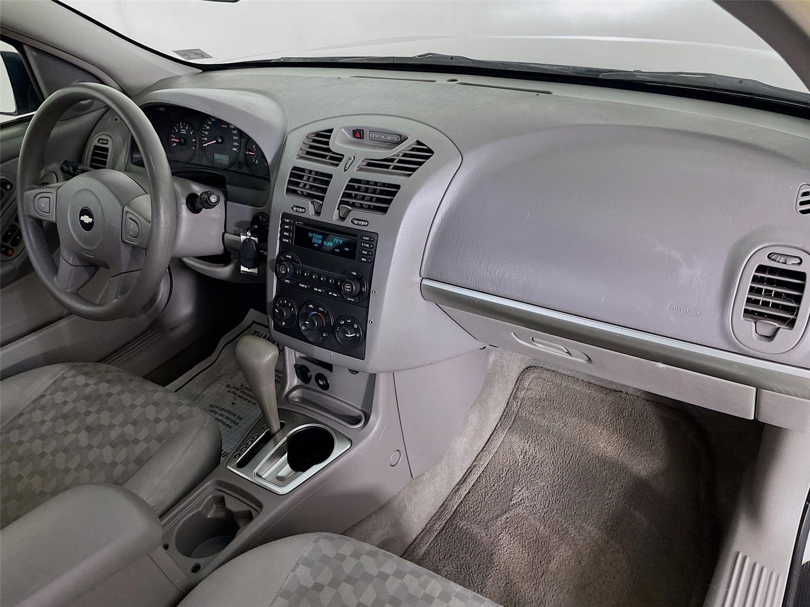 Used 2005 Chevrolet Malibu LS w/ Preferred Equipment Group FWD image 29