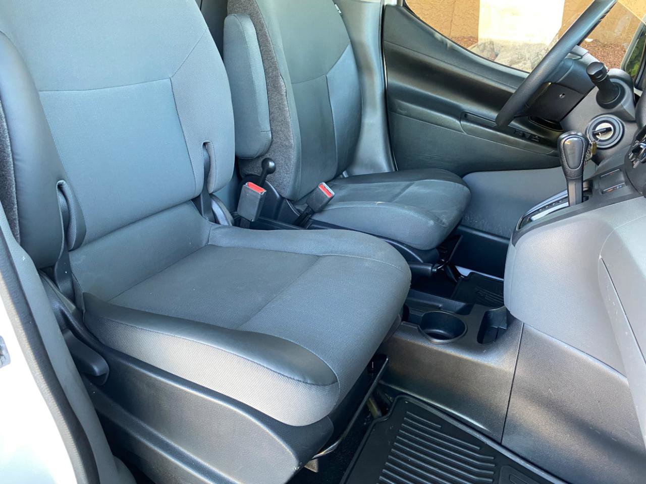 Used 2018 Nissan NV200 SV FWD image 38
