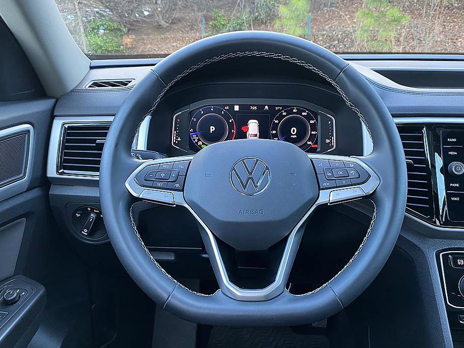 Used 2022 Volkswagen Atlas SEL image 18