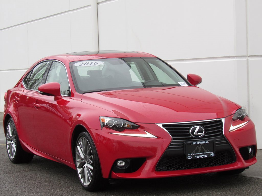 Used 2016 Lexus IS 300 AWD image 2