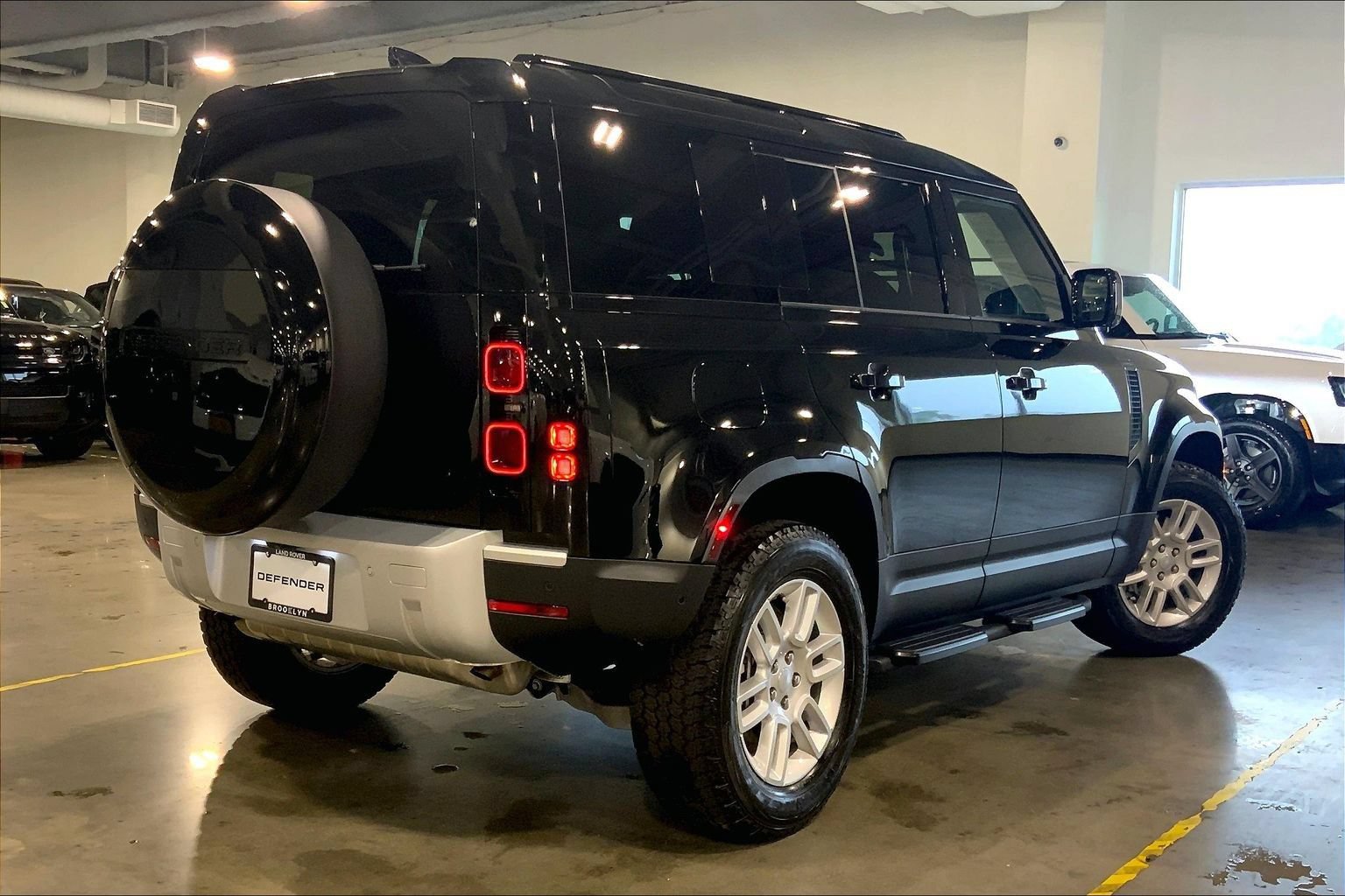 Certified 2025 Land Rover Defender 110 S AWD/4WD image 12