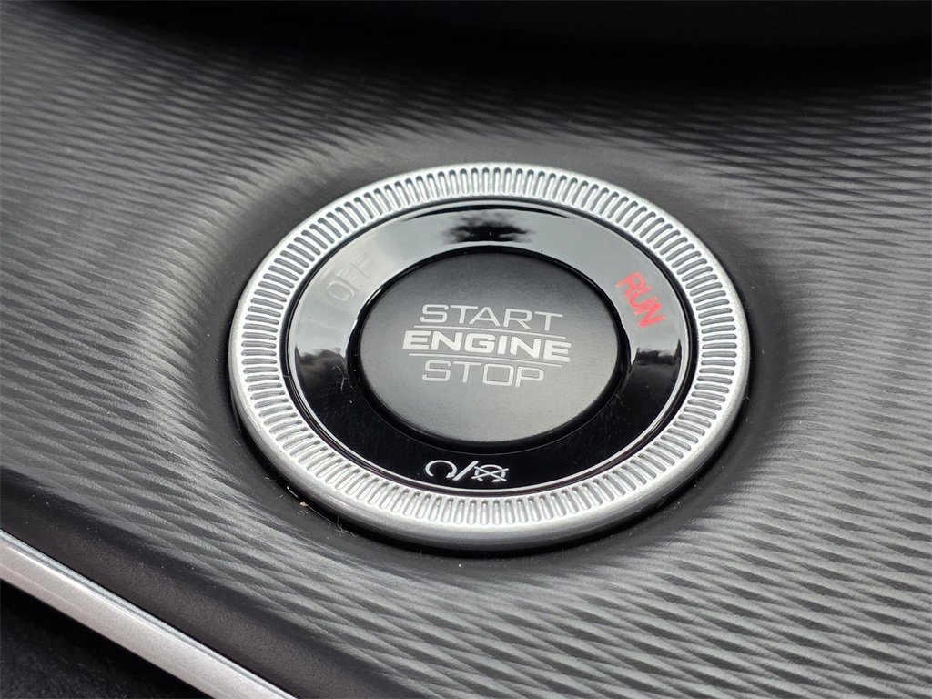 New 2025 Jeep Grand Cherokee L Altitude image 22