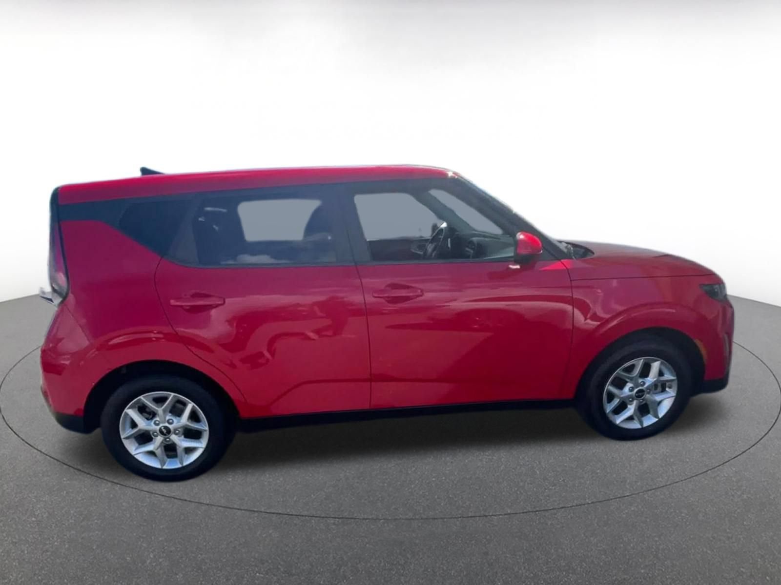 Used 2025 Kia Soul LX w/ LX Technology Package FWD image 15
