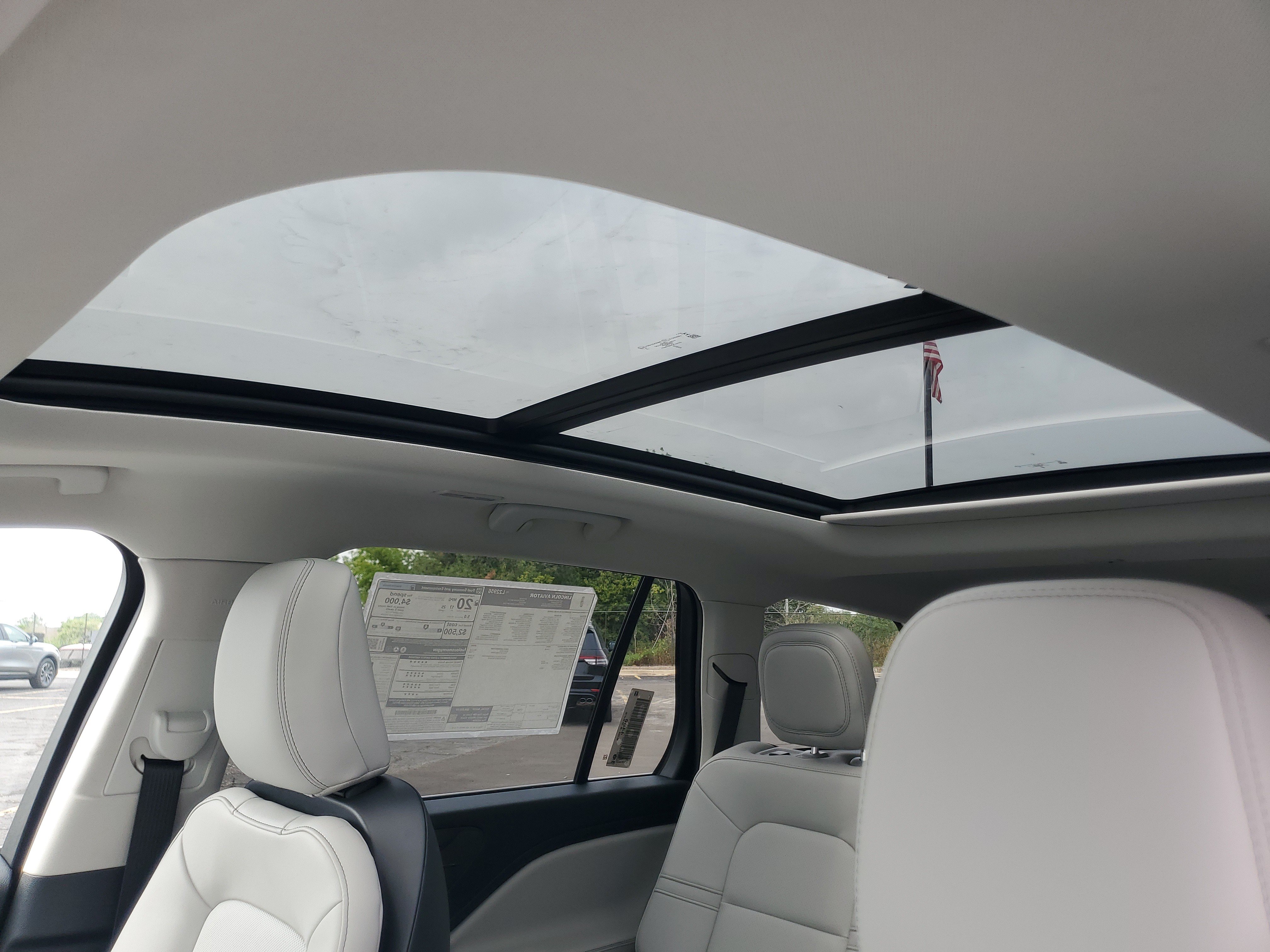 New 2026 Lincoln Aviator AWD image 10