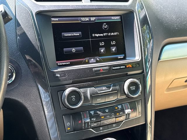 Used 2016 Ford Explorer XLT w/ Equipment Group 202A FWD image 25