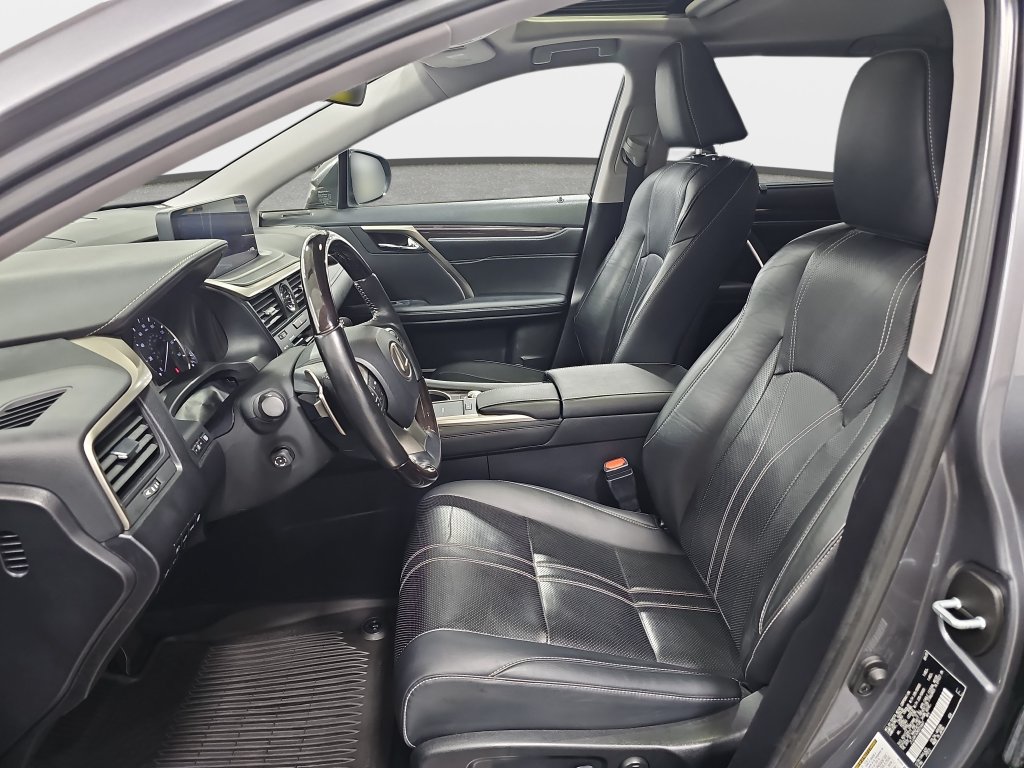 Used 2021 Lexus RX 450hL Luxury w/ Cold Area Package (CT) AWD/4WD image 17