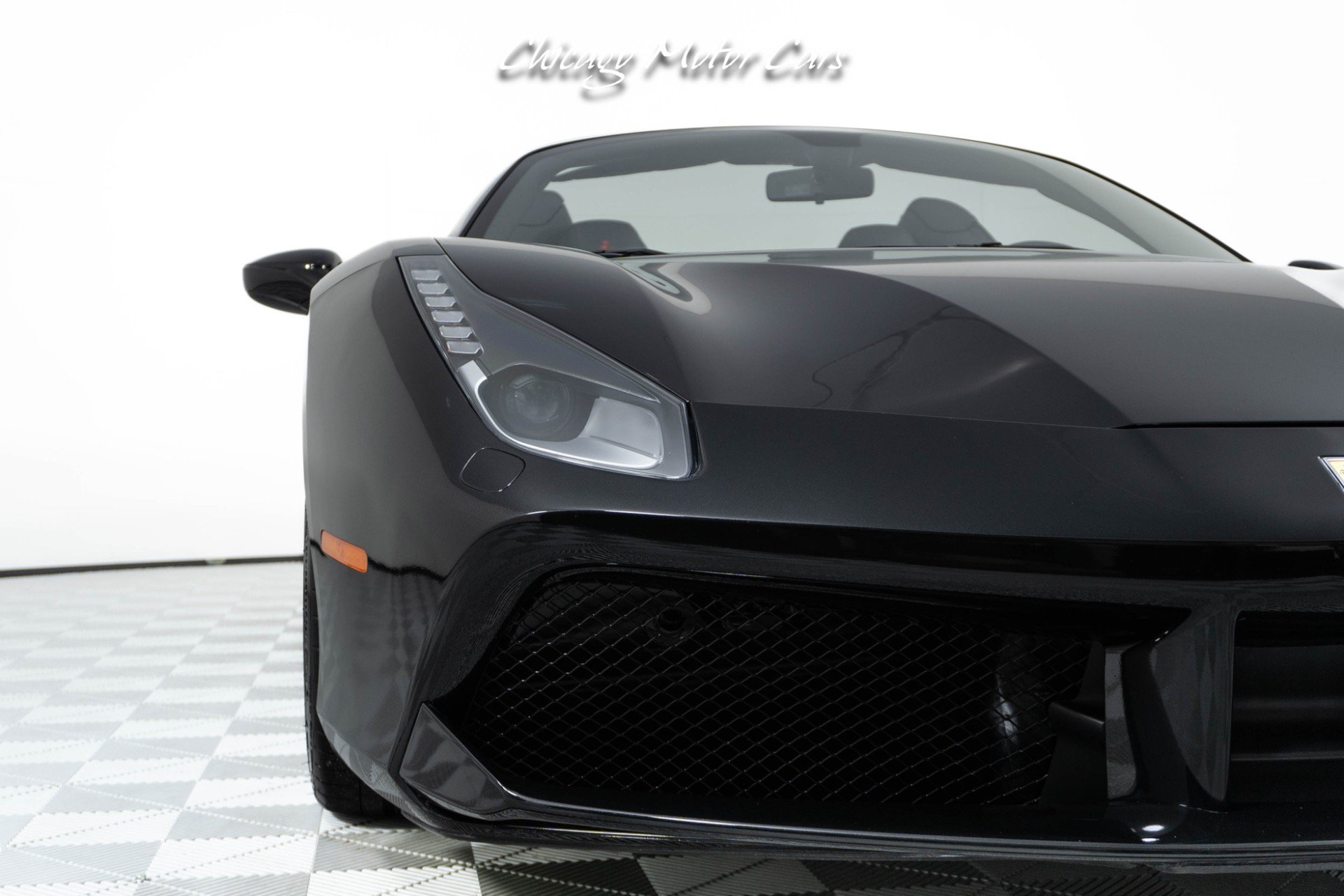 Used 2018 Ferrari 488 Spider RWD image 5
