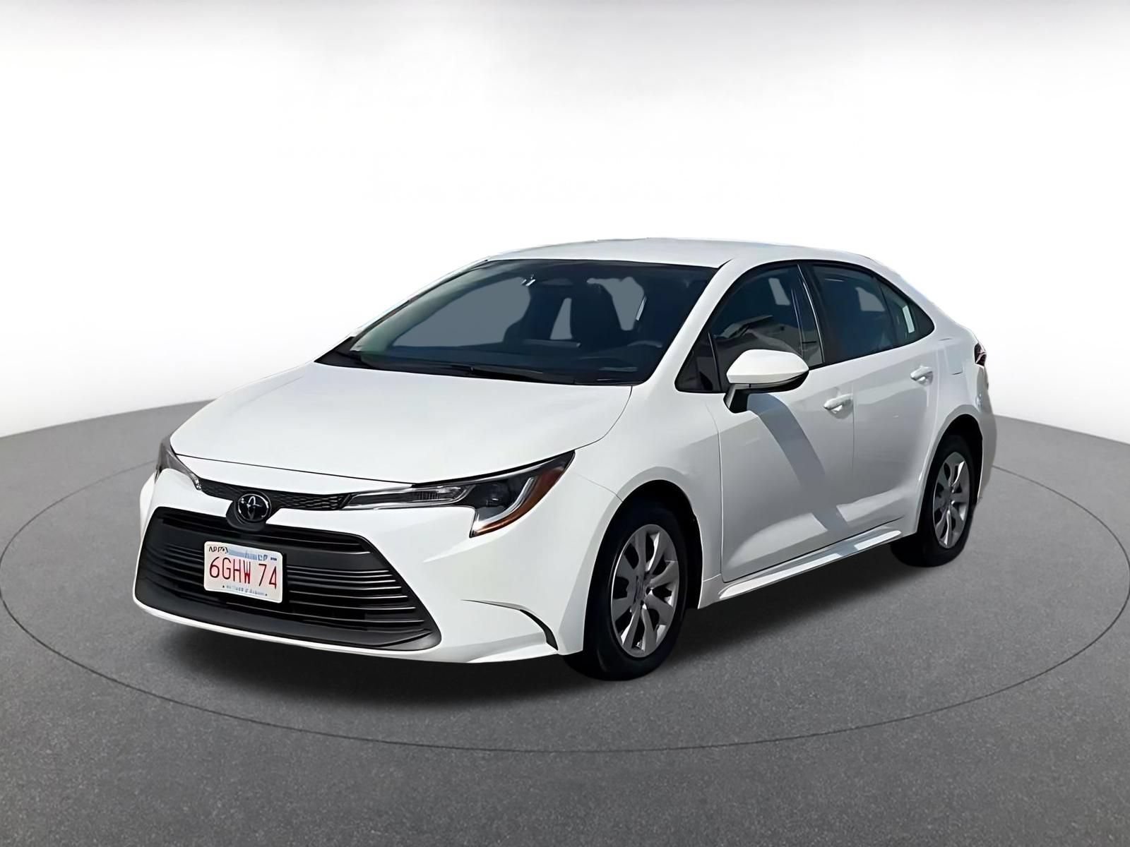 Used 2025 Toyota Corolla LE FWD image 6