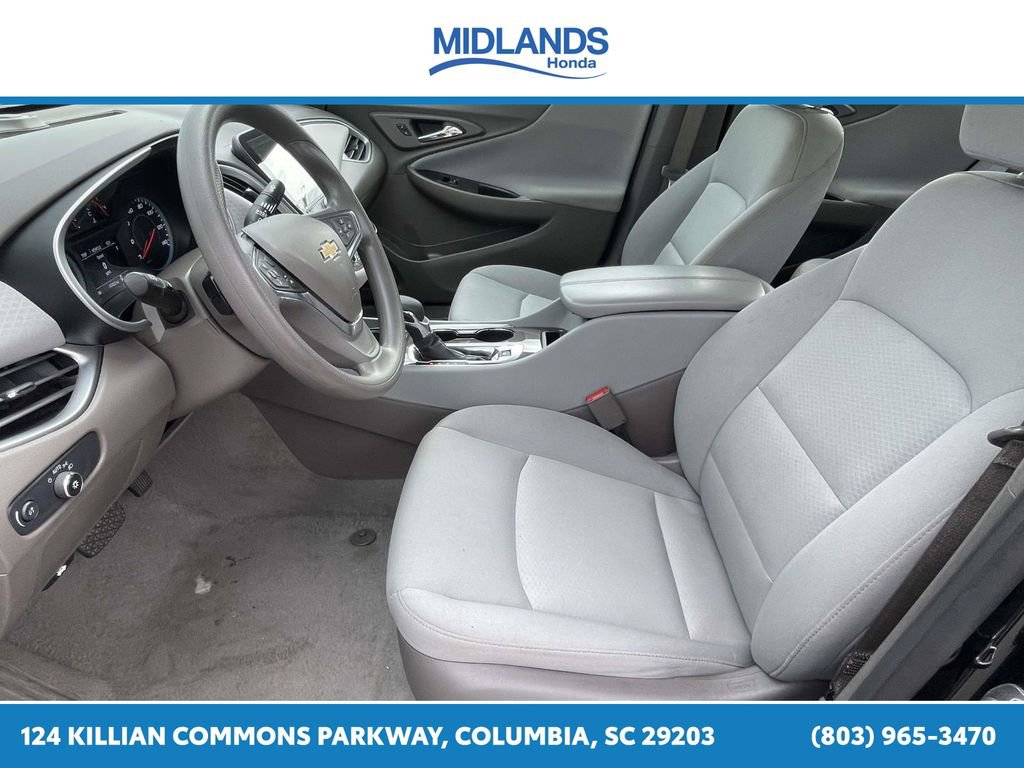 Used 2025 Chevrolet Malibu LT FWD image 14