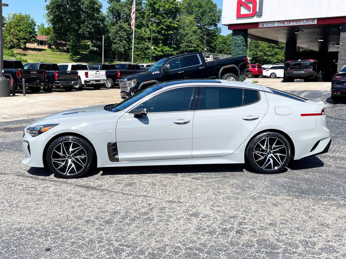 Used 2023 Kia Stinger GT-Line w/ Sun & Sound Package RWD image 3