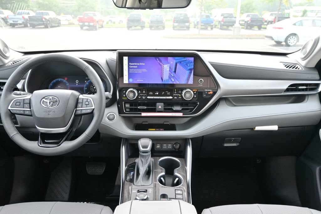 New 2026 Toyota Highlander Limited AWD/4WD image 21