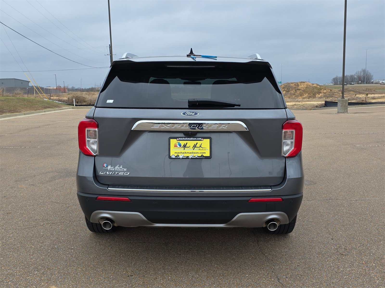 Used 2023 Ford Explorer Limited w/ Equipment Group 301A image 7