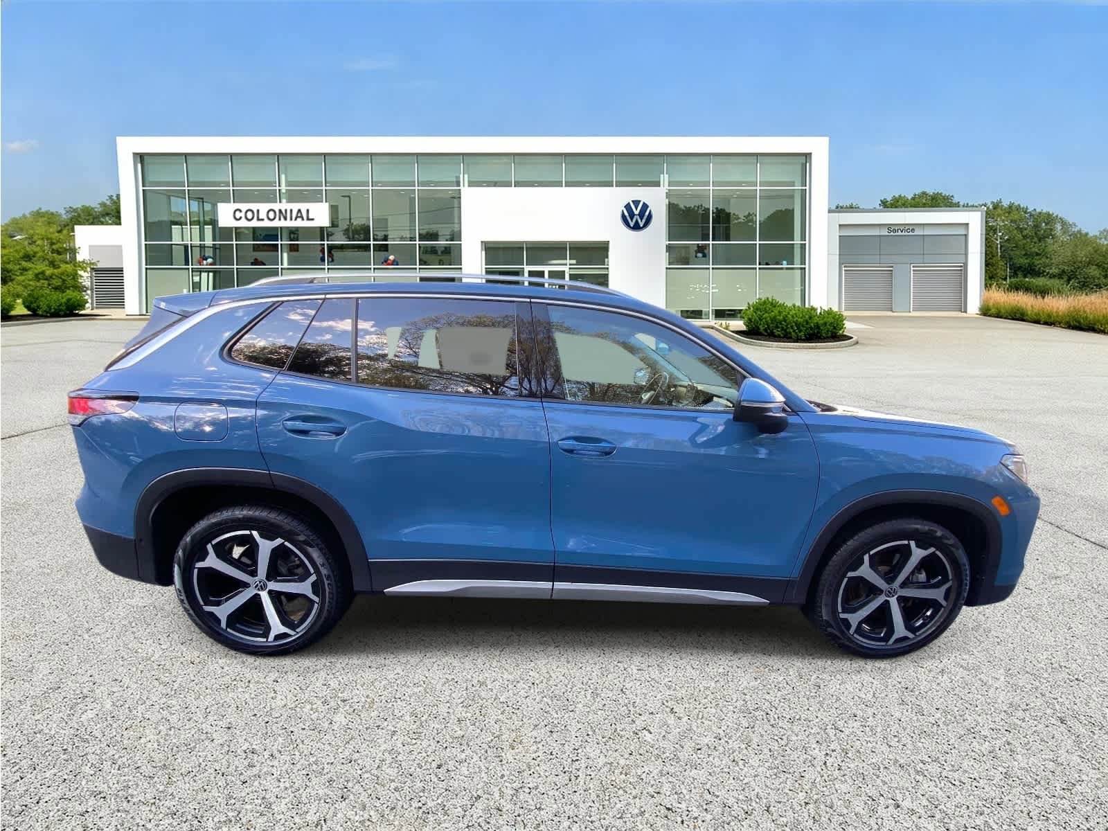 Certified 2026 Volkswagen Tiguan SE w/ Panoramic Sunroof Package AWD/4WD image 6