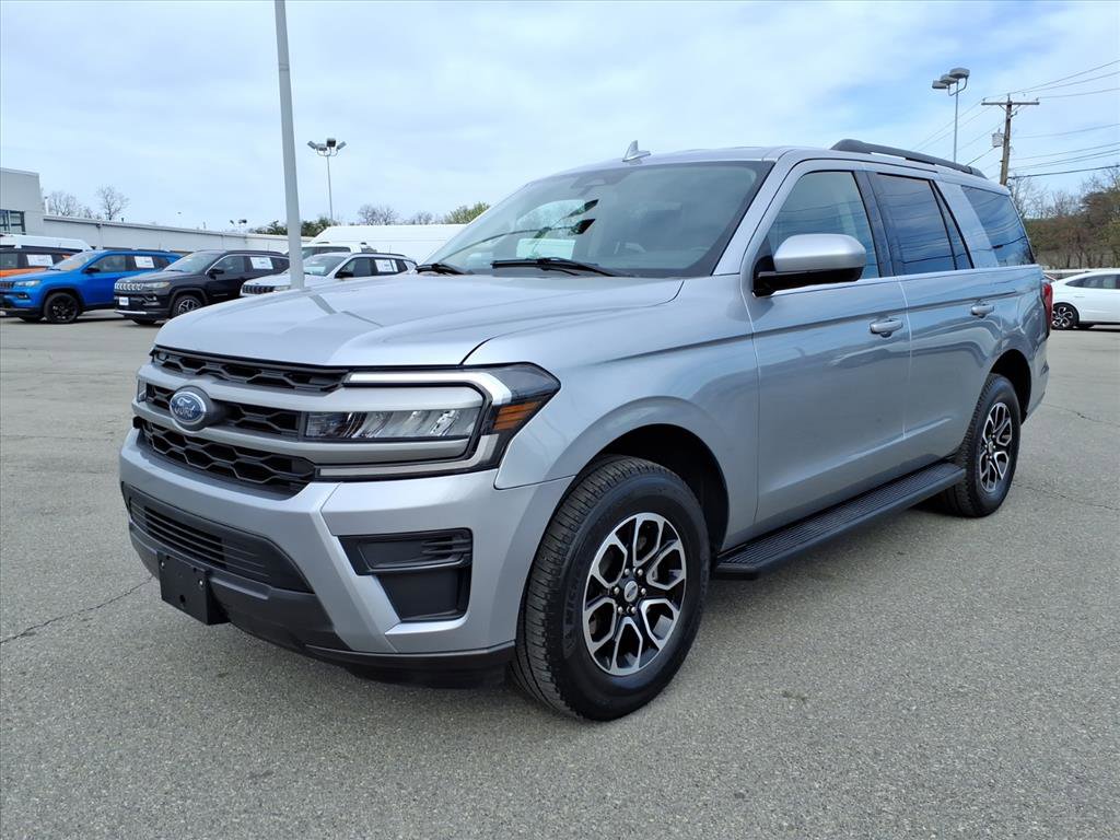 Used 2024 Ford Expedition XLT image 8