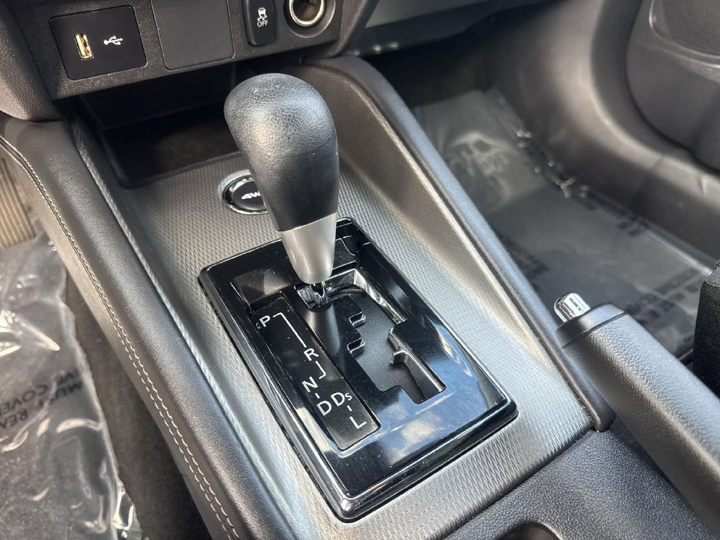 Used 2024 Mitsubishi Outlander Sport ES AWD/4WD image 17