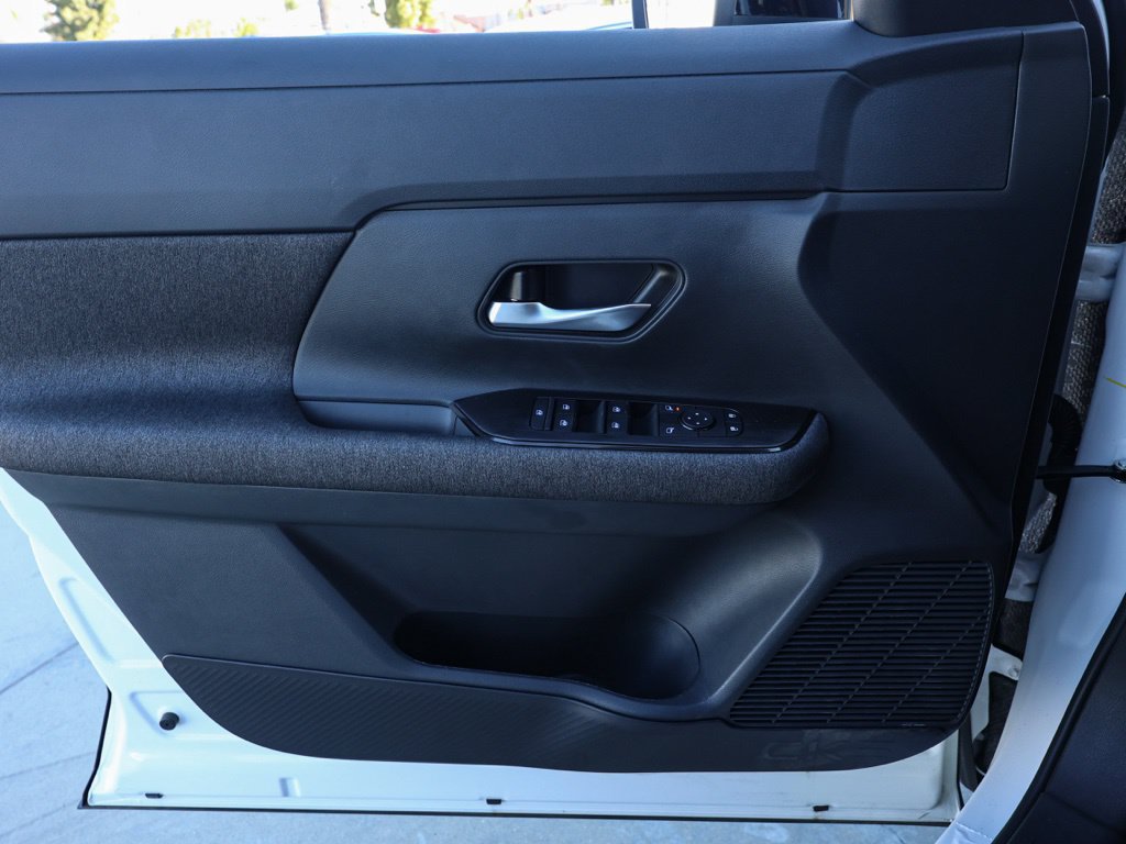 Used 2026 Nissan Kicks SV w/ Charging Package FWD image 24