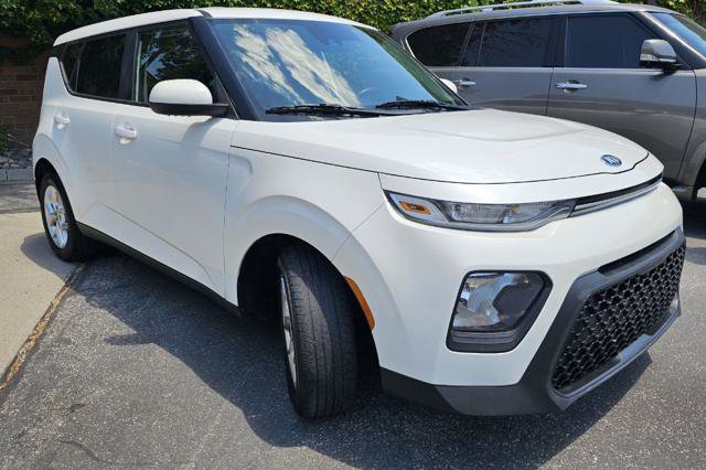Used 2020 Kia Soul S FWD image 3