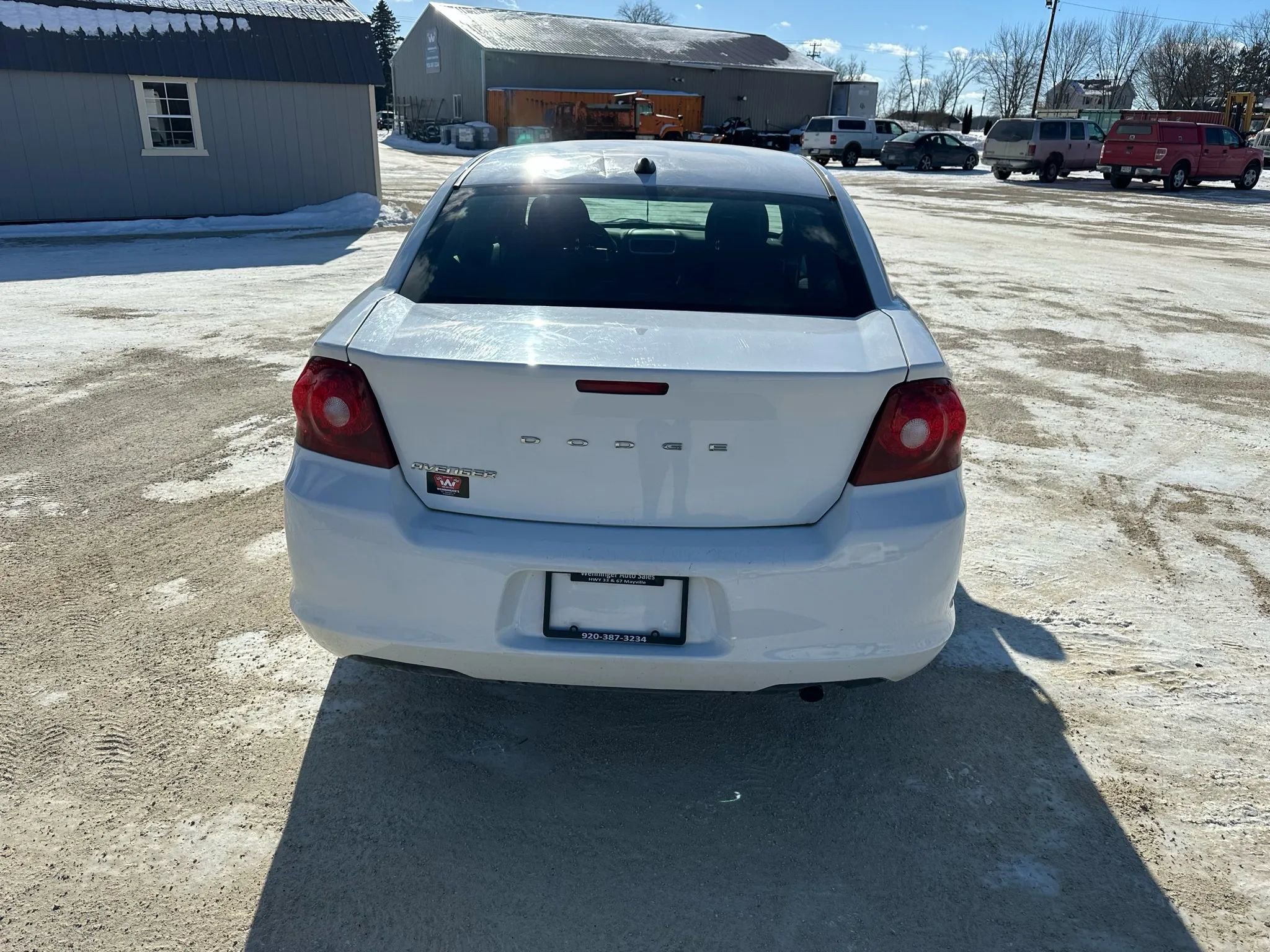 Used 2012 Dodge Avenger SXT image 3
