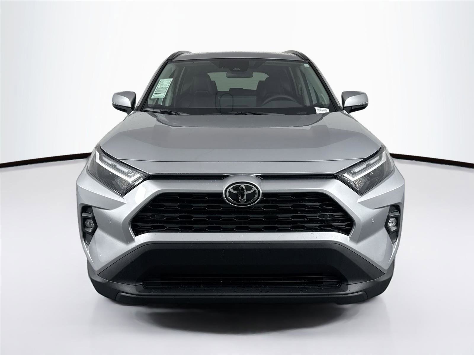 Used 2025 Toyota RAV4 XLE Premium image 3