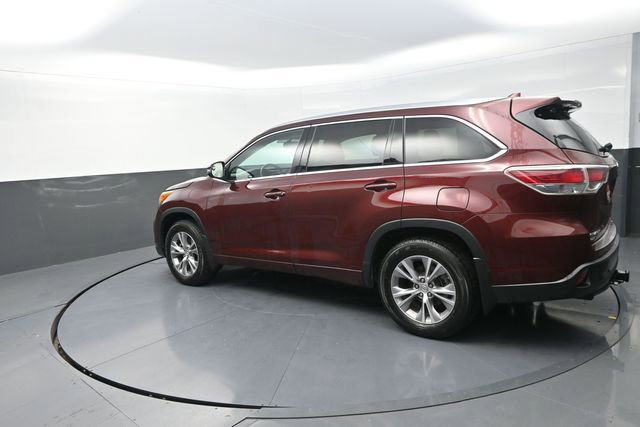 Used 2015 Toyota Highlander XLE image 49