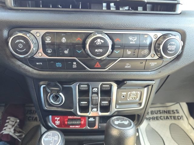 Certified 2024 Jeep Wrangler Unlimited AWD/4WD image 22