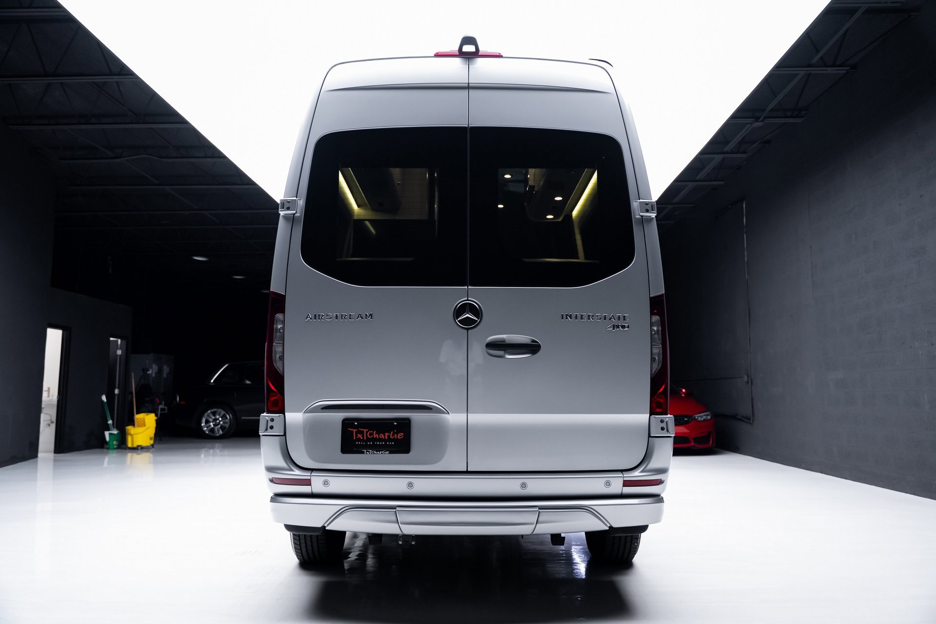 Used 2022 Mercedes-Benz Sprinter 144 Cargo image 28