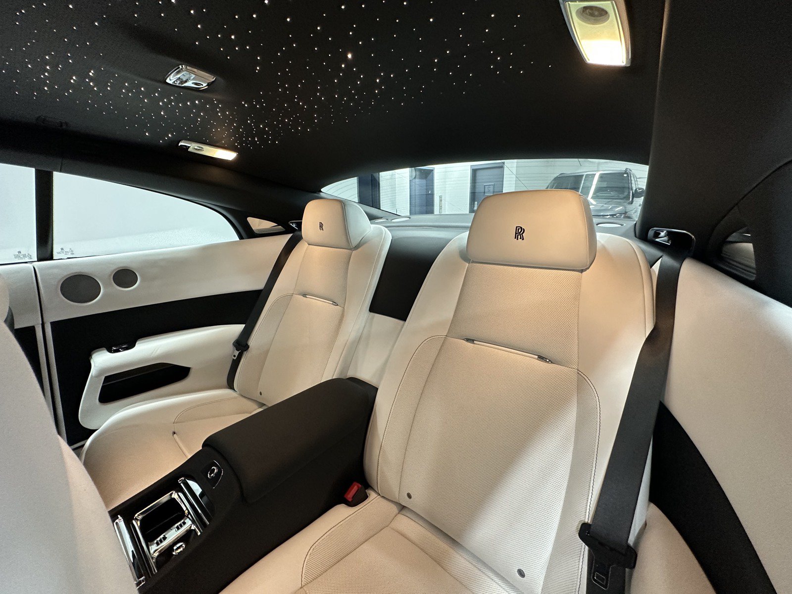 Certified 2019 Rolls-Royce Wraith RWD image 17