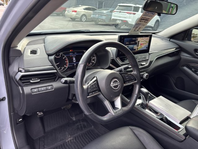 Certified 2023 Nissan Altima 2.5 SR w/ SR Premium Package FWD image 10