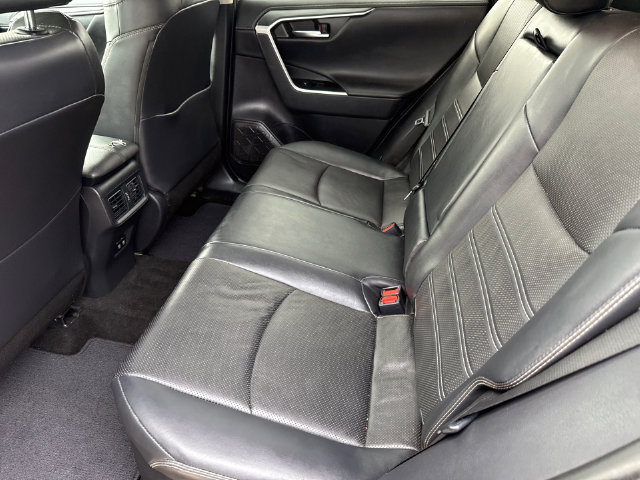 Used 2020 Toyota RAV4 Limited w/ Limited Grade Weather Package AWD/4WD image 18