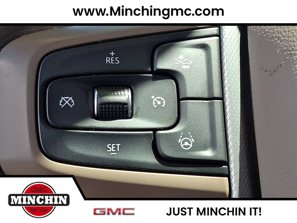 Used 2023 GMC Yukon Denali w/ Advanced Technology Package AWD/4WD image 23