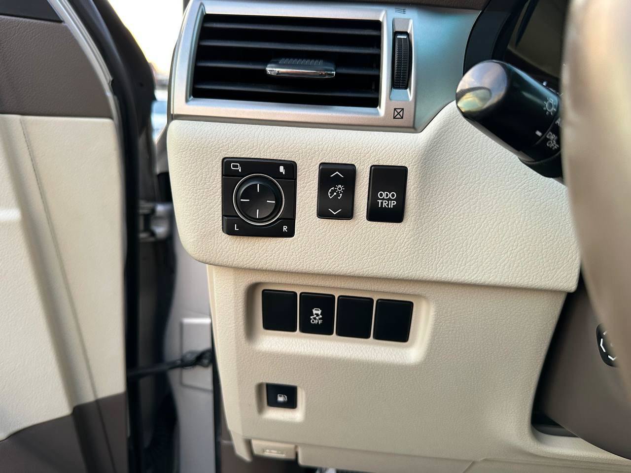 Used 2012 Lexus GX 460 w/ Comfort Plus Pkg AWD/4WD image 51