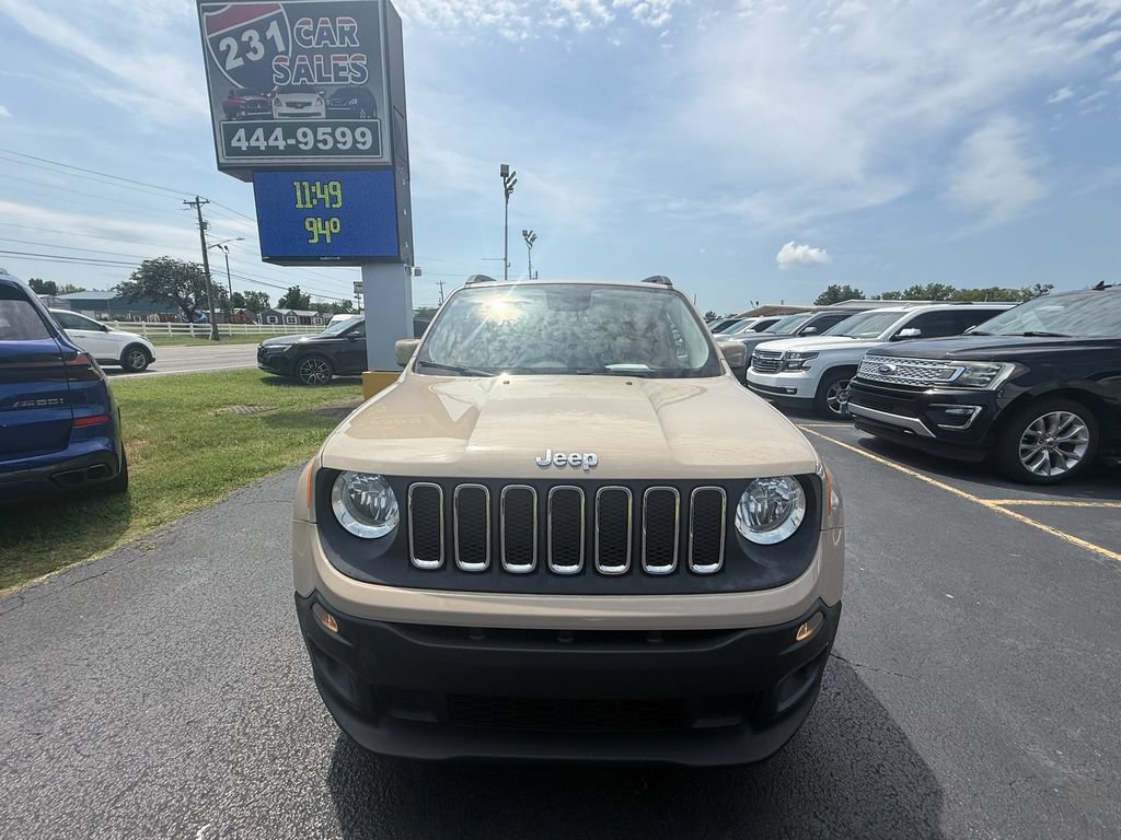 Used 2015 Jeep Renegade Latitude w/ Cold Weather Group FWD image 9