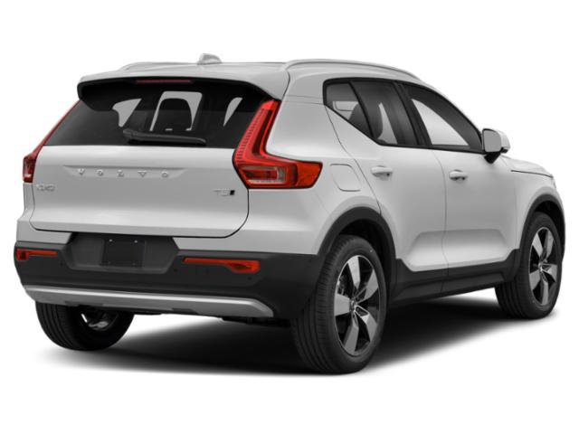 Used 2020 Volvo XC40 T4 Momentum FWD image 2