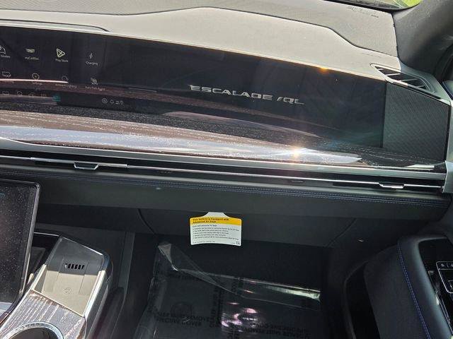 New 2026 Cadillac Escalade IQL Sport 1 w/ LPO, ONYX Package AWD/4WD image 20