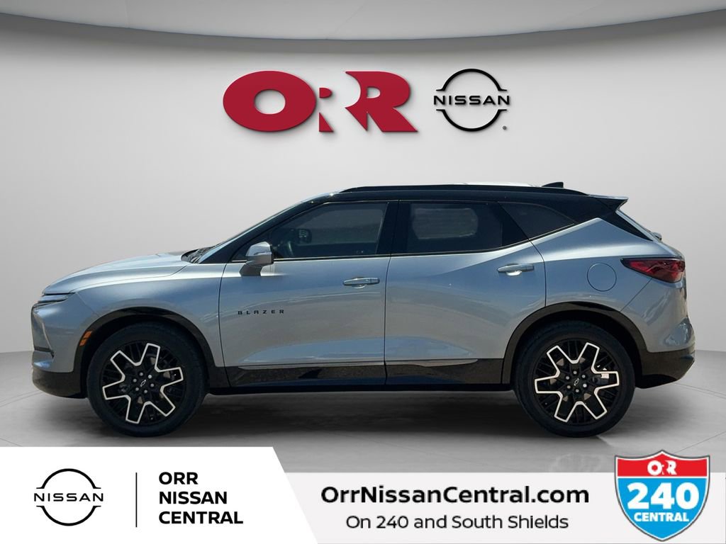 Used 2023 Chevrolet Blazer RS w/ Driver Confidence II Package FWD image 8