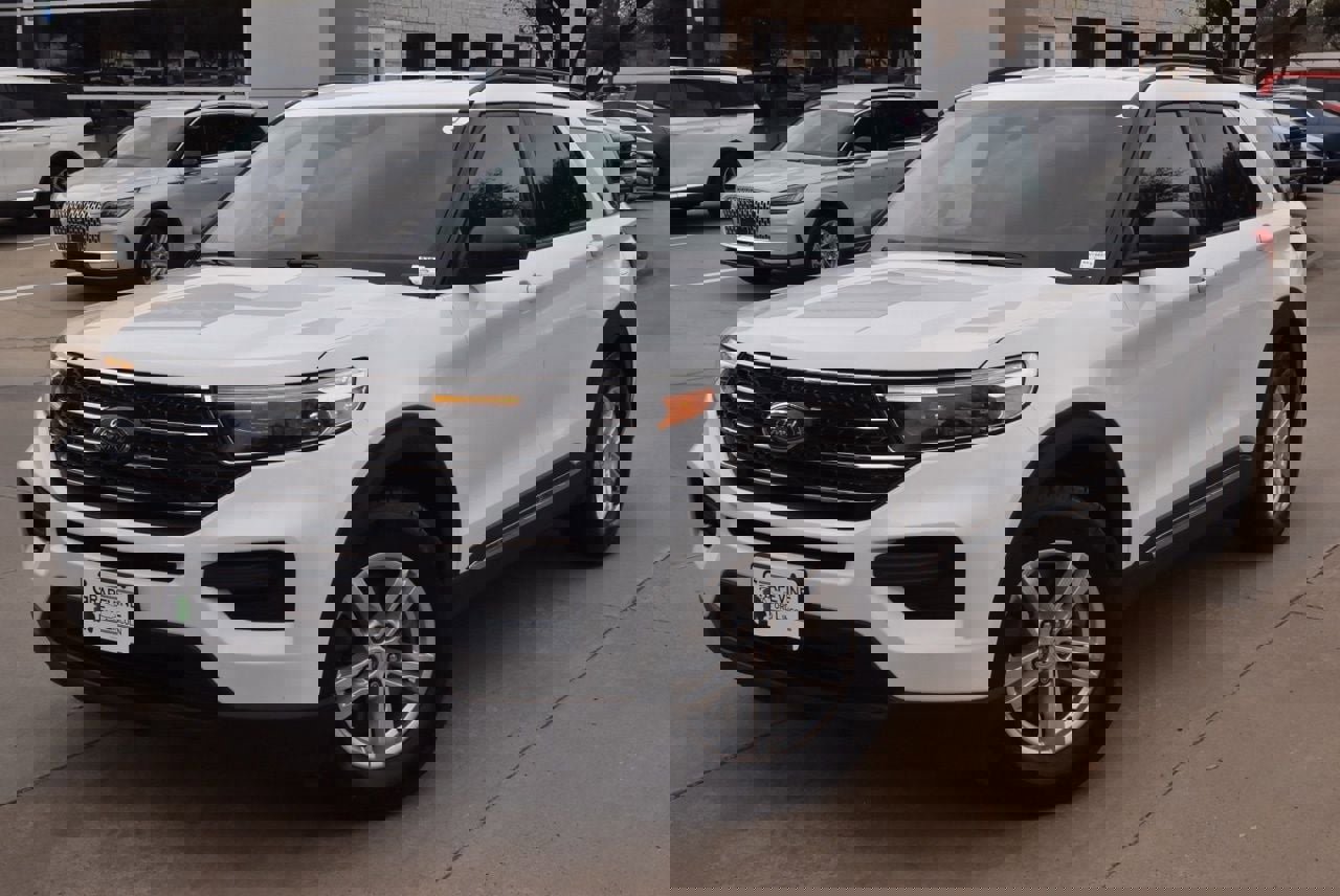 Used 2021 Ford Explorer XLT image 39