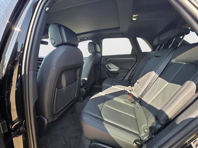 New 2025 Audi Q3 2.0T Premium w/ Convenience Package AWD/4WD image 18