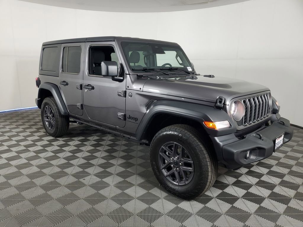 Used 2026 Jeep Wrangler Sport S image 2