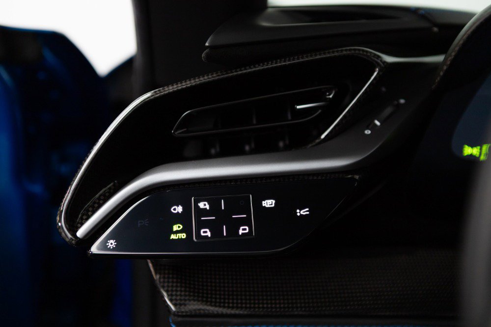 Certified 2024 Ferrari SF90 Spider image 93