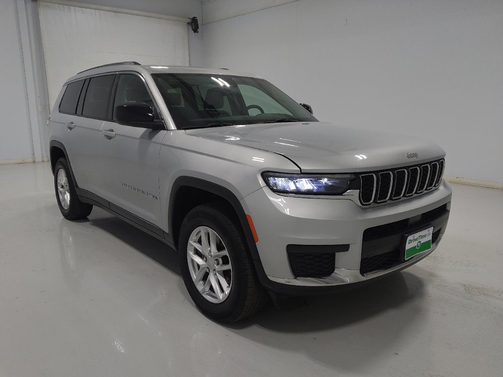 Used 2023 Jeep Grand Cherokee L Laredo AWD/4WD image 13